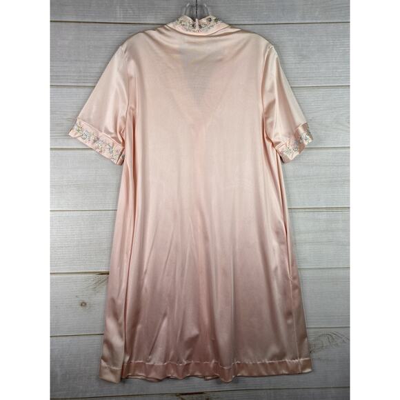 Vtg JC Penney Robes Nightgown Womens Sz M Pink Satin Embroidered Button Up - Picture 9 of 9